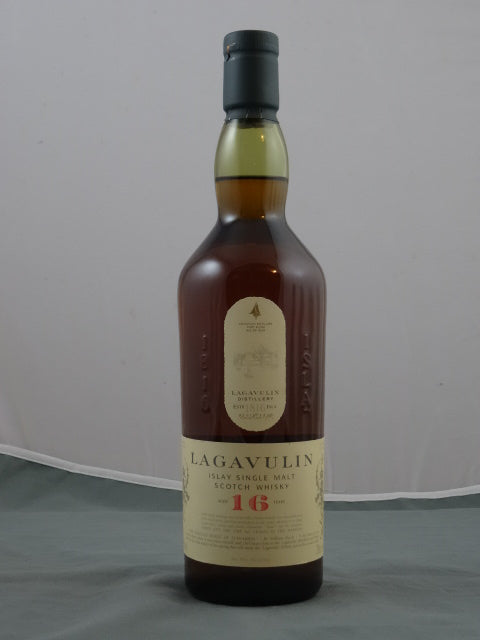 Lagavulin Single Malt Islay 16 Years